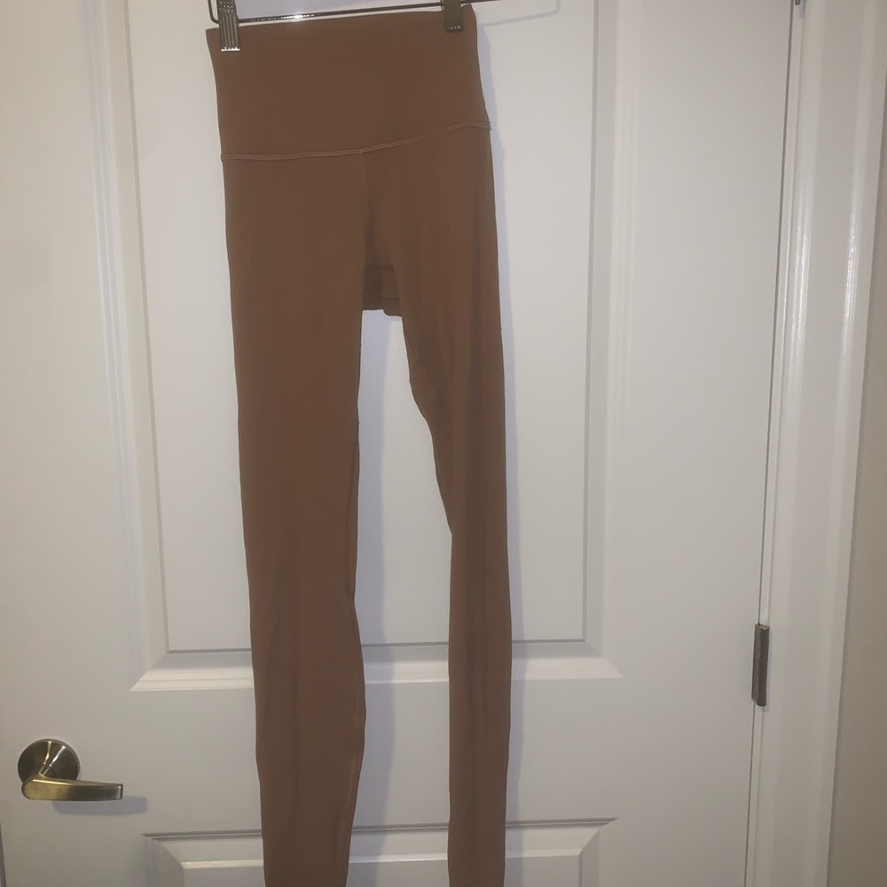 Tan lululemon leggings